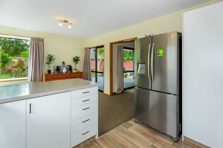 Photo of property in 42b Medina Crescent, Parklands, Christchurch, 8083