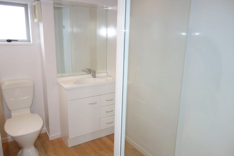 Photo of property in 132 Purchas Street, Edgeware, Christchurch, 8013