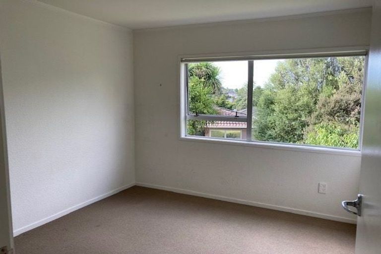 Photo of property in 43 Holt Avenue, Torbay, Auckland, 0630
