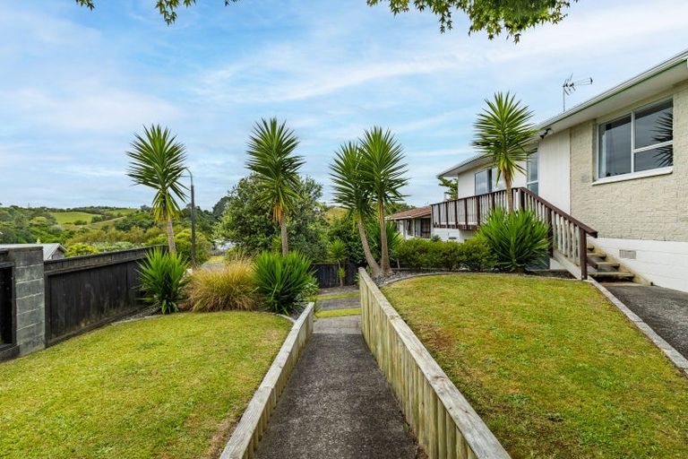 Photo of property in 7 Te Ngaere Place, Merrilands, New Plymouth, 4312