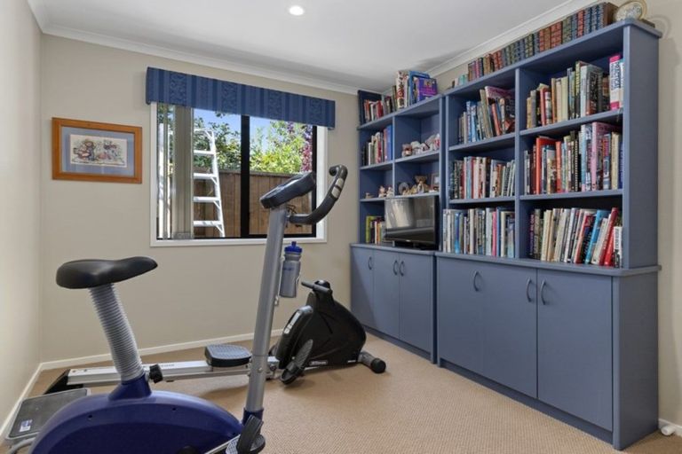 Photo of property in 56 Winchester Place, Rototuna North, Hamilton, 3210