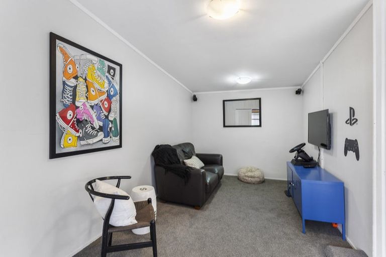 Photo of property in 9 Culver Terrace, Howick, Auckland, 2014