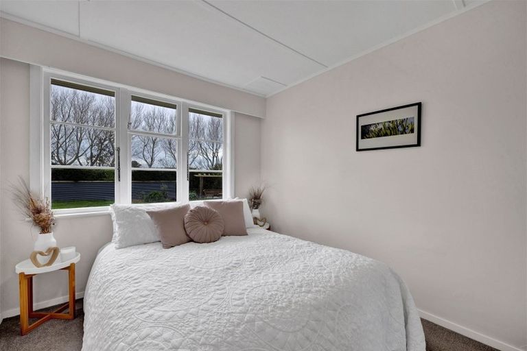 Photo of property in 13 Malone Place, Hawera, 4610