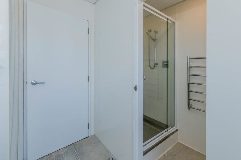 Photo of property in 6b Whitmore Grove, Waikanae Beach, Waikanae, 5036