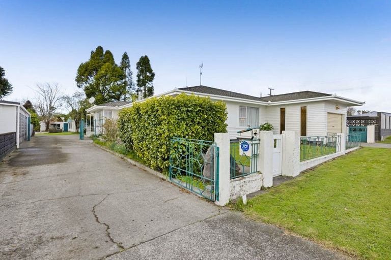 Photo of property in 23 Hinau Street, Inglewood, 4330