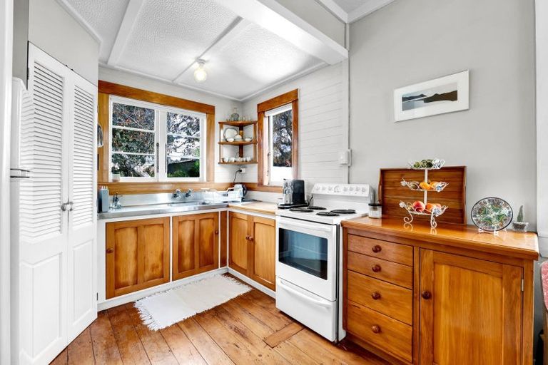 Photo of property in 19 Gaine Street, New Plymouth, 4310