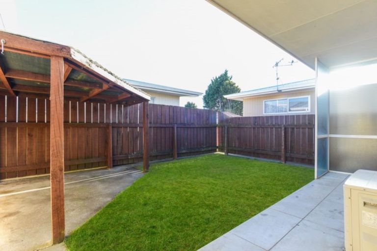 Photo of property in 3/302 Sylvan Road, Parkvale, Hastings, 4122
