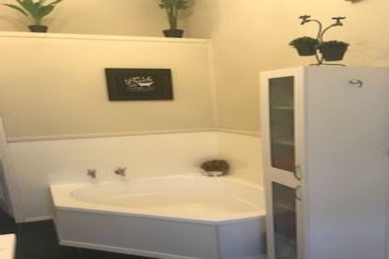 Photo of property in 10 Howe Street, Foxton, 4814