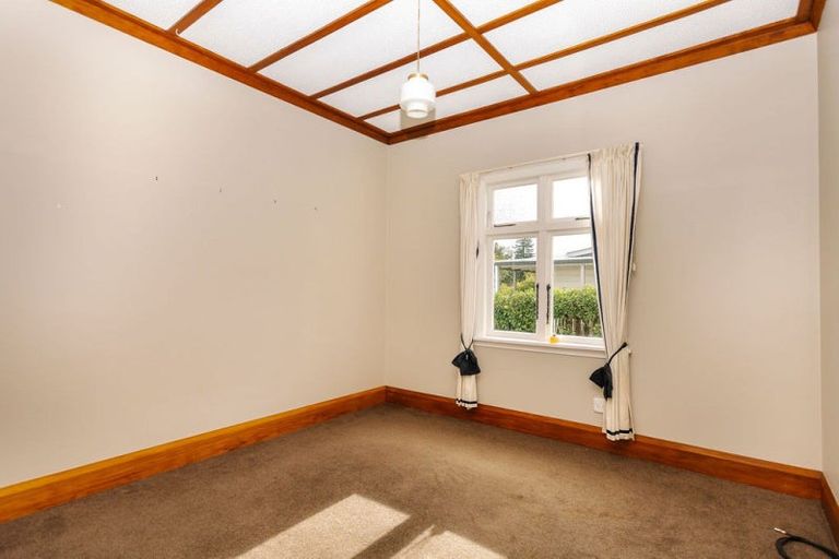 Photo of property in 9 Edward Street, Dannevirke, 4930