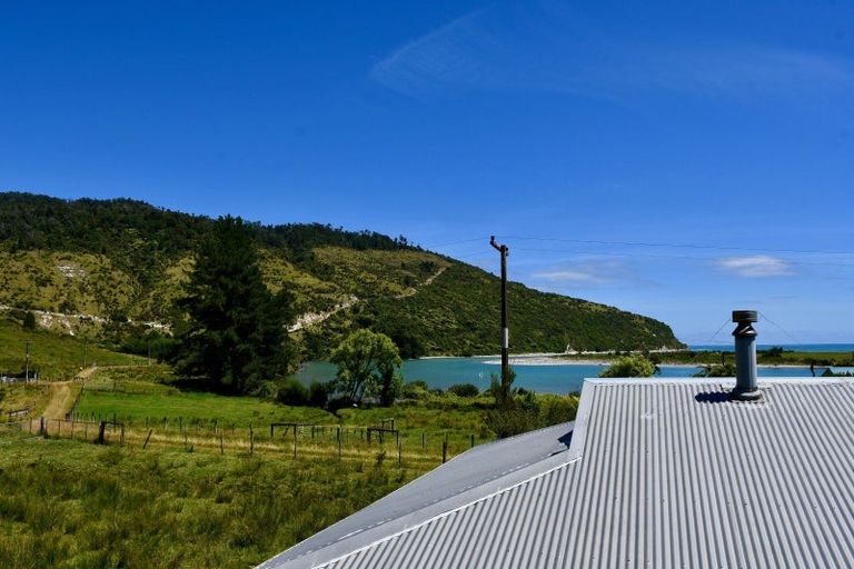 Photo of property in 4 Horncastle Crescent, Little Wanganui, Karamea, 7893