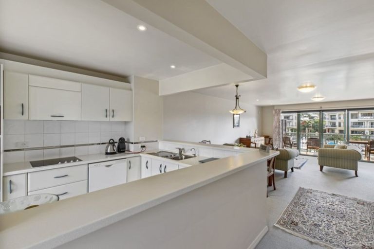 Photo of property in 148 Harbour Village Drive, Gulf Harbour, Whangaparaoa, 0930