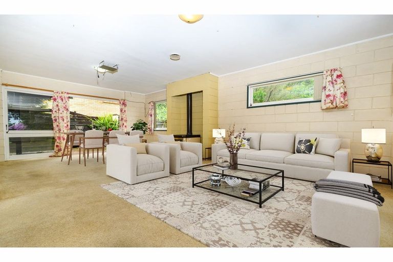 Photo of property in 7 Zita Maria Drive, Massey, Auckland, 0614