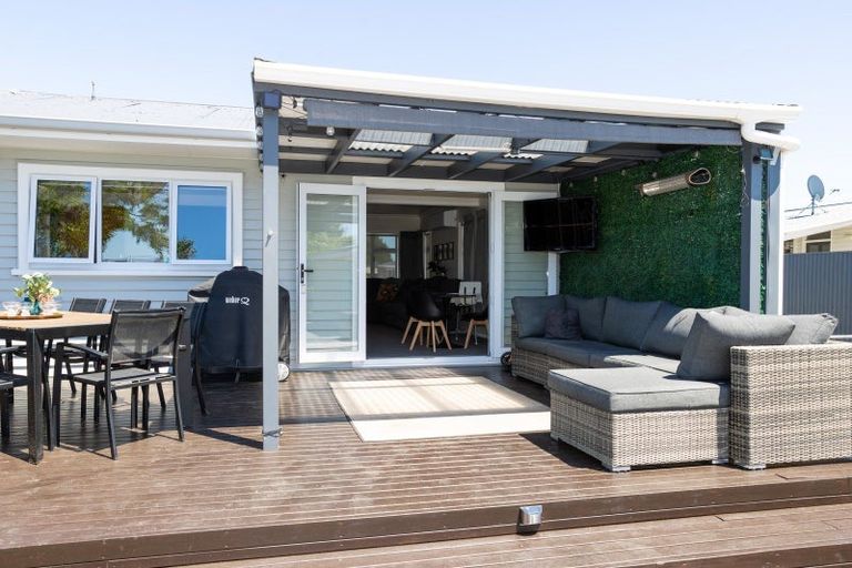 Photo of property in 4 Wycliffe Street, Onekawa, Napier, 4110