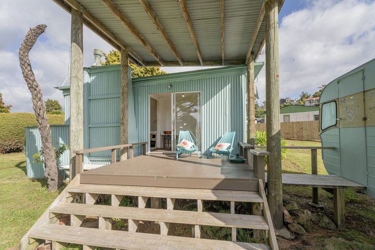 Photo of property in 5a Ocean Beach Road, Tairua, 3508