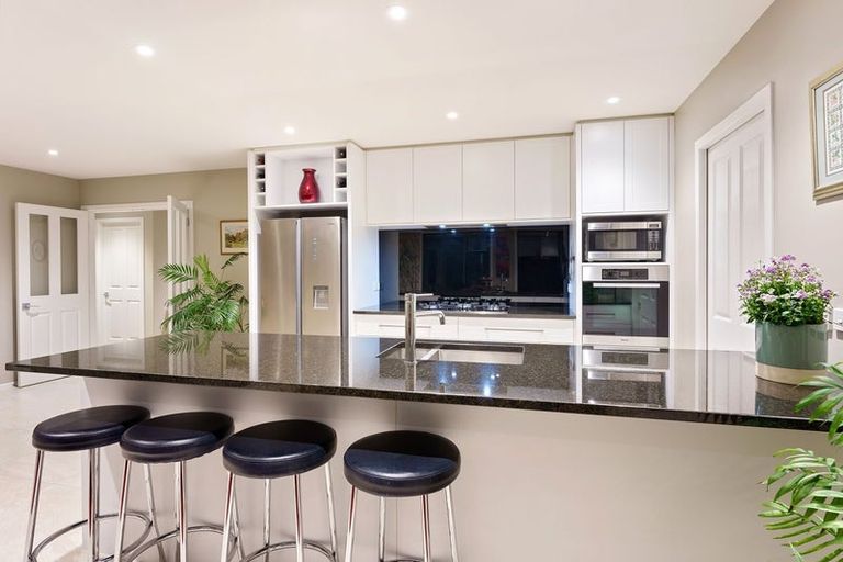 Photo of property in 36 Titoki Road, Waikanae Beach, Waikanae, 5036