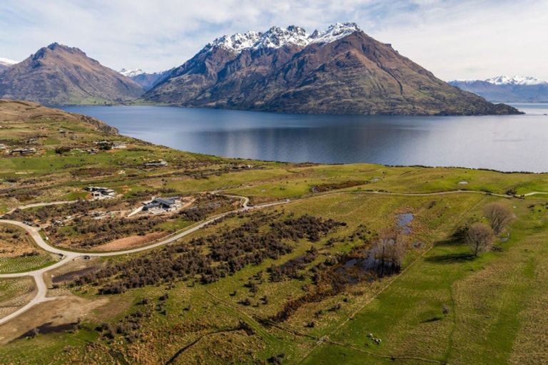 Photo of property in 43 Preserve Drive, Jacks Point, Queenstown, 9371