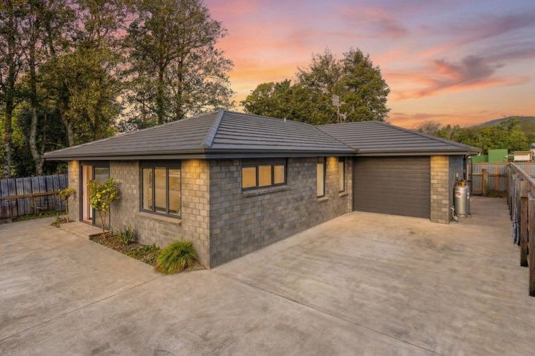 Photo of property in 25d Stout Street, Shannon, 4821