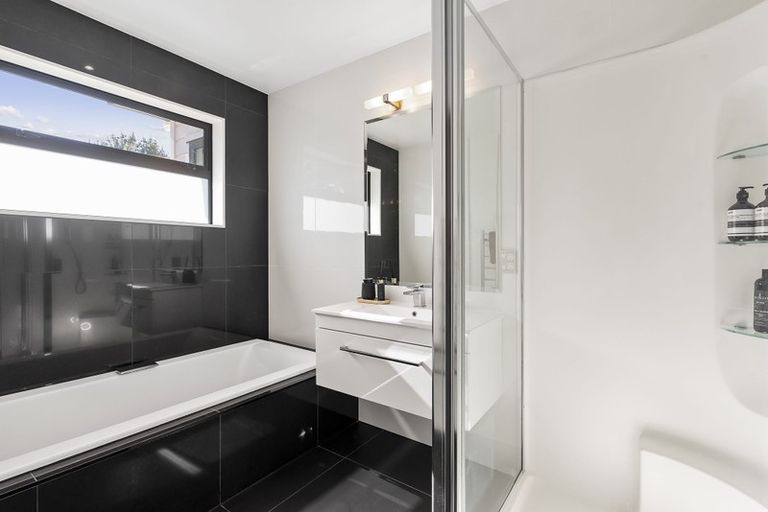 Photo of property in 11 Petrel Close, Paraparaumu Beach, Paraparaumu, 5032