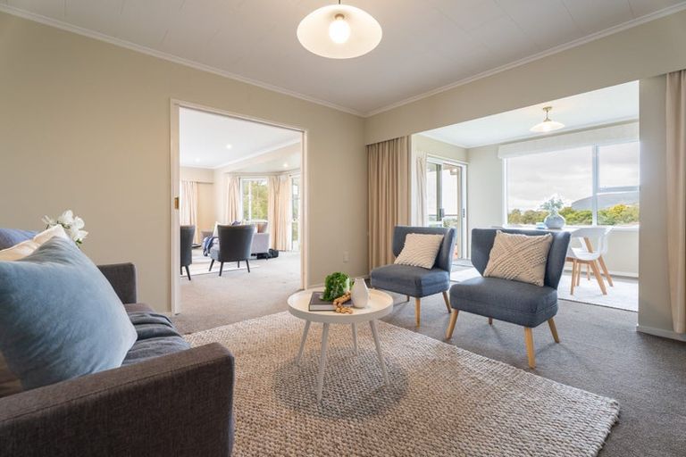 Photo of property in 34 Oriel Avenue, Tawa, Wellington, 5028