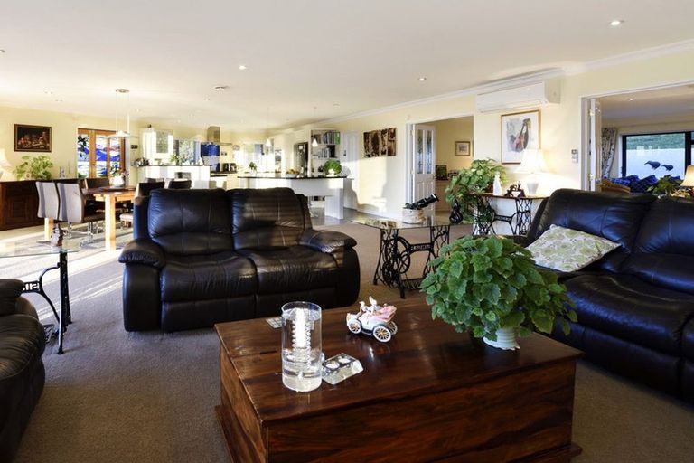 Photo of property in 18 Springlea Heights, Atawhai, Nelson, 7010