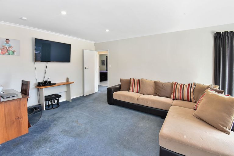 Photo of property in 36 Sunnypark Avenue, Rosehill, Papakura, 2113