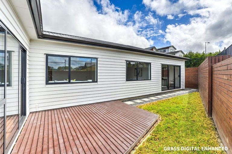 Photo of property in 15 Croatia Avenue, Huapai, Kumeu, 0810
