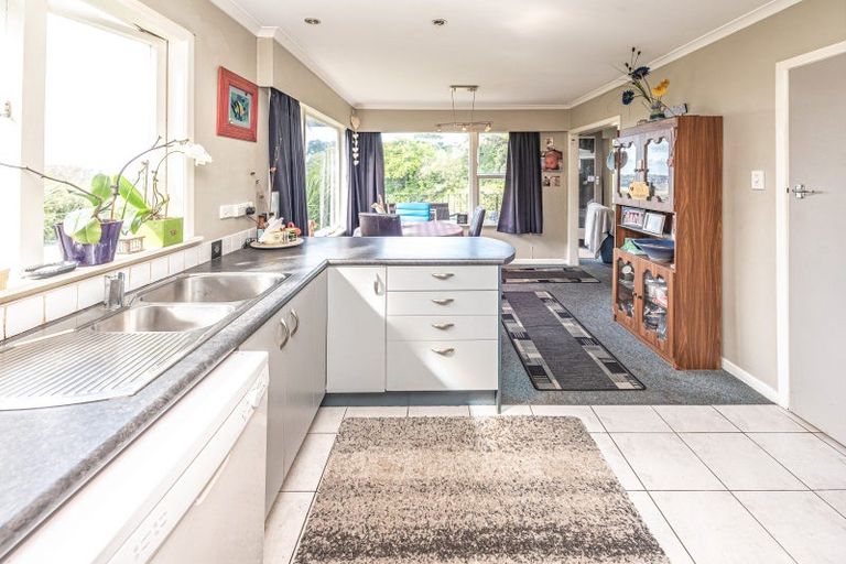 Photo of property in 2 Hillside Terrace, Saint Johns Hill, Whanganui, 4500
