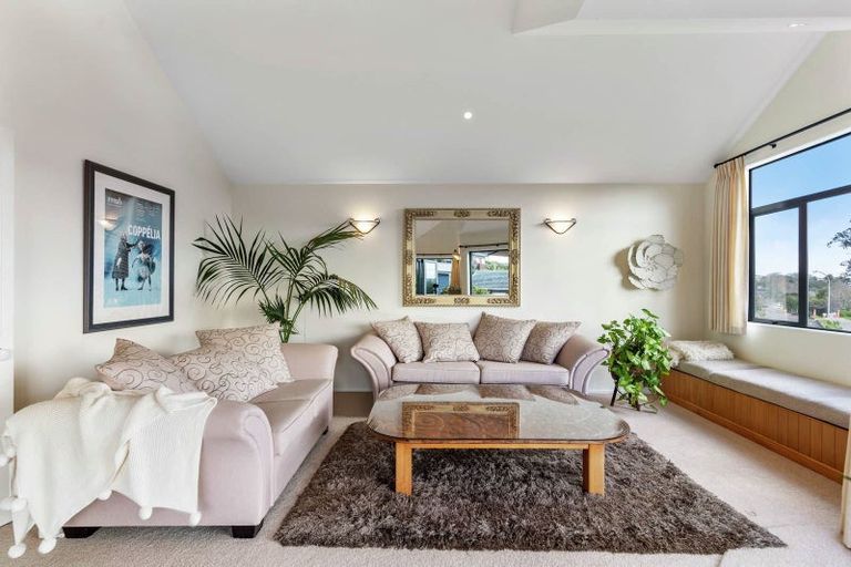 Photo of property in 20a Evelyn Road, Cockle Bay, Auckland, 2014