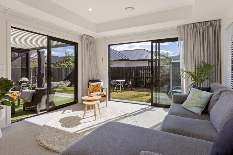 Photo of property in 11 Red Cottage Drive, Lake Hayes, Queenstown, 9304