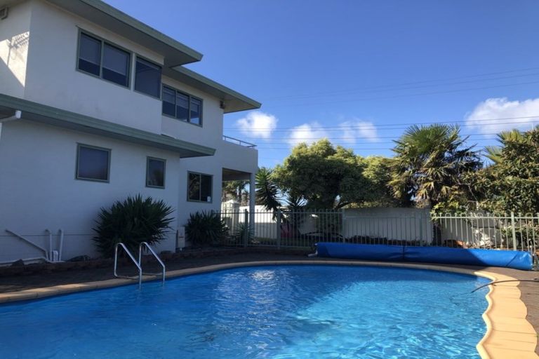 Photo of property in 35 Wiseley Road, Hobsonville, Auckland, 0618