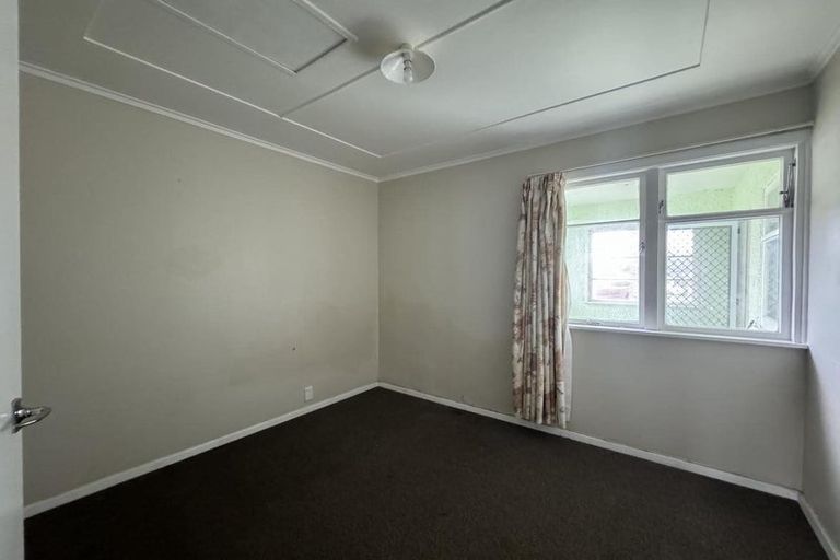 Photo of property in 14 Burden Avenue, Wainuiomata, Lower Hutt, 5014