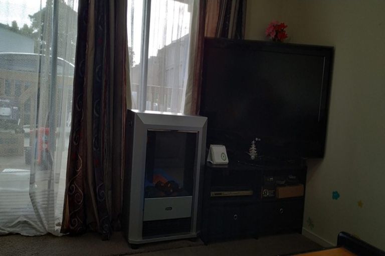 Photo of property in 27b Stott Avenue, Birkdale, Auckland, 0626