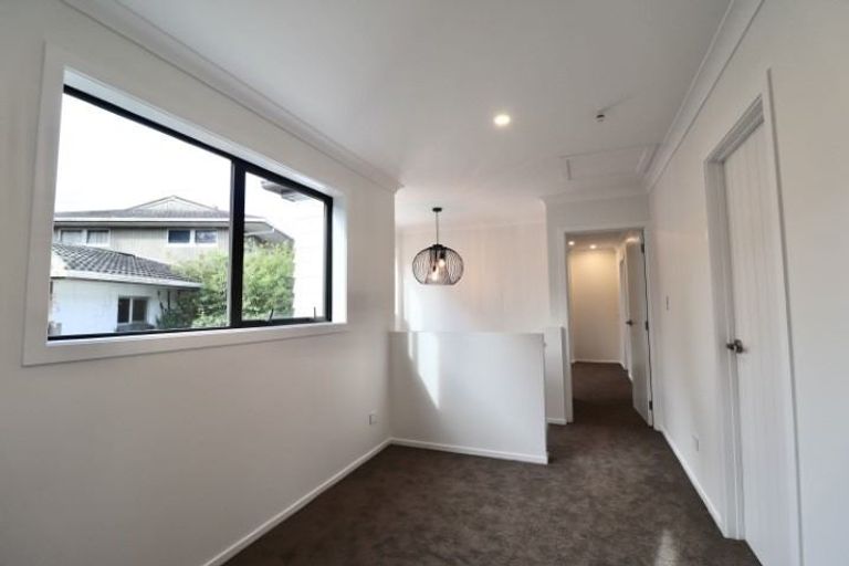 Photo of property in 210b Forrest Hill Road, Forrest Hill, Auckland, 0620