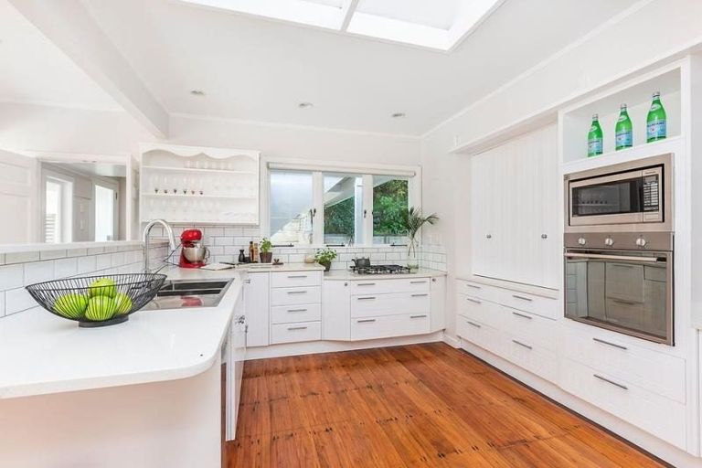 Photo of property in 45 Delhi Crescent, Khandallah, Wellington, 6035
