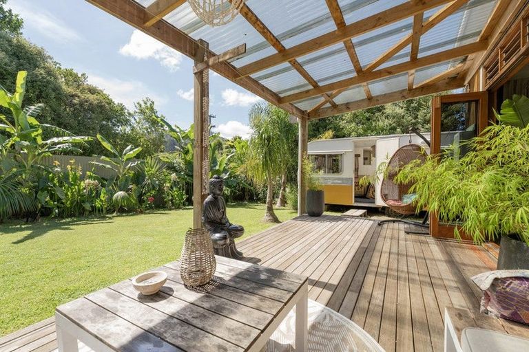 Photo of property in 8 Laycock Road, Tairua, 3508