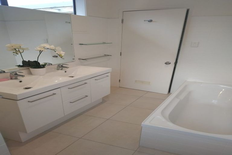 Photo of property in 14 Gurnard Road, Stillwater, Silverdale, 0993