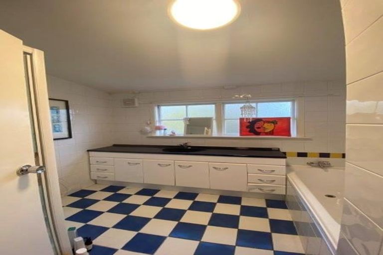 Photo of property in 67 Parkstone Avenue, Ilam, Christchurch, 8041