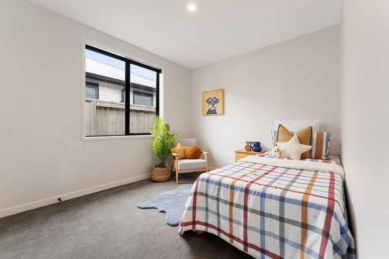 Photo of property in 19 Hinaki Street, Poike, Tauranga, 3112