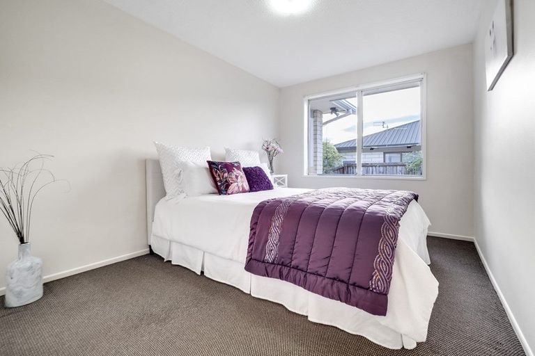 Photo of property in 1/125 Prestons Road, Redwood, Christchurch, 8051