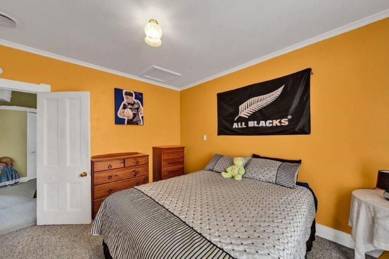 Photo of property in 30 Collins Street, Hawera, 4610