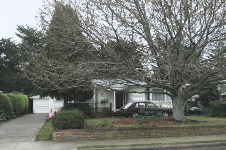 Photo of property in 28 Alamein Crescent, Onekawa, Napier, 4110