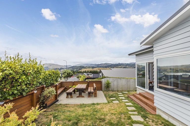 Photo of property in 152 Endeavour Drive, Whitby, Porirua, 5024