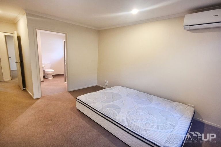 Photo of property in 13 Anna Lane, Glen Eden, Auckland, 0602