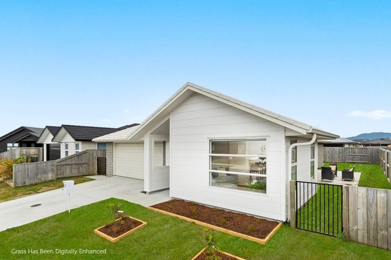 Photo of property in 12 Bill Miller Drive, Papamoa, 3118