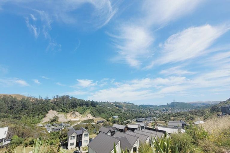 Photo of property in 54 Oakum Road, Whitby, 5024