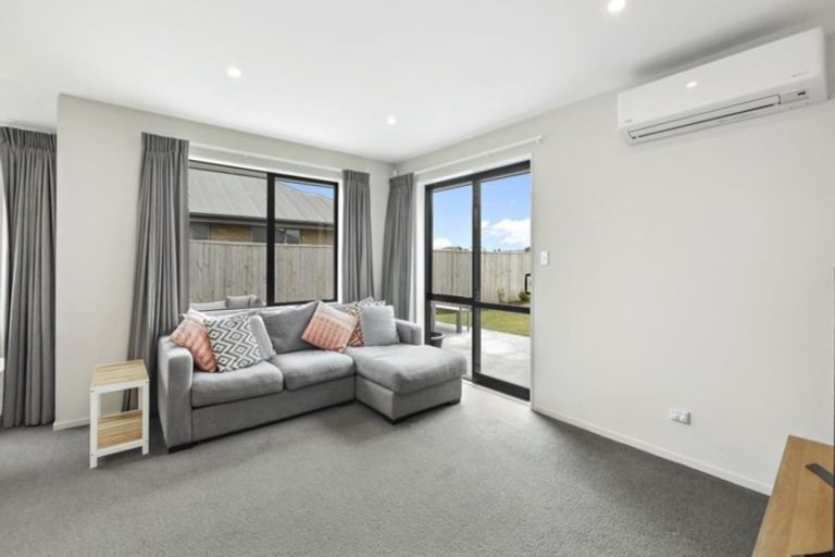 Photo of property in 35 Bradbury Avenue, Rolleston, 7614