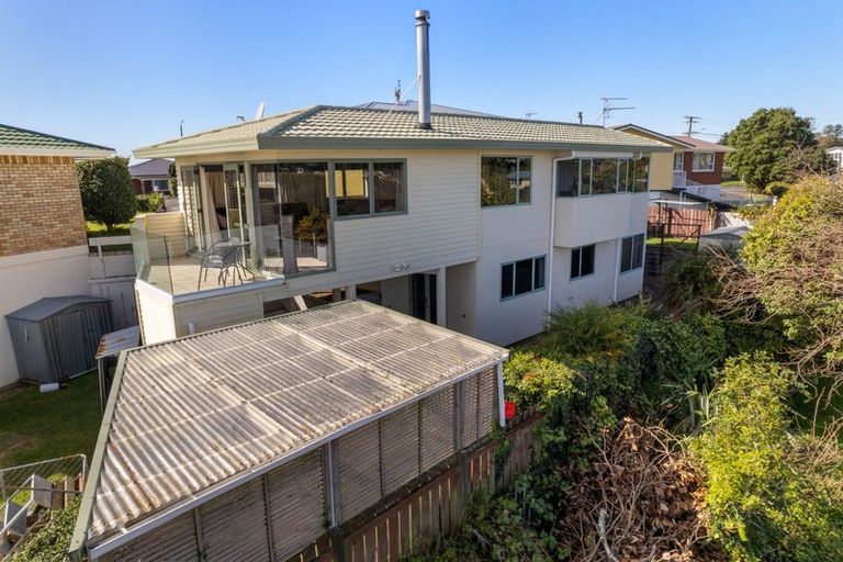 Photo of property in 3a Hillcrest Street, Glen Avon, New Plymouth, 4312