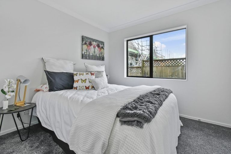 Photo of property in 2/10 Ridge Road, Howick, Auckland, 2014