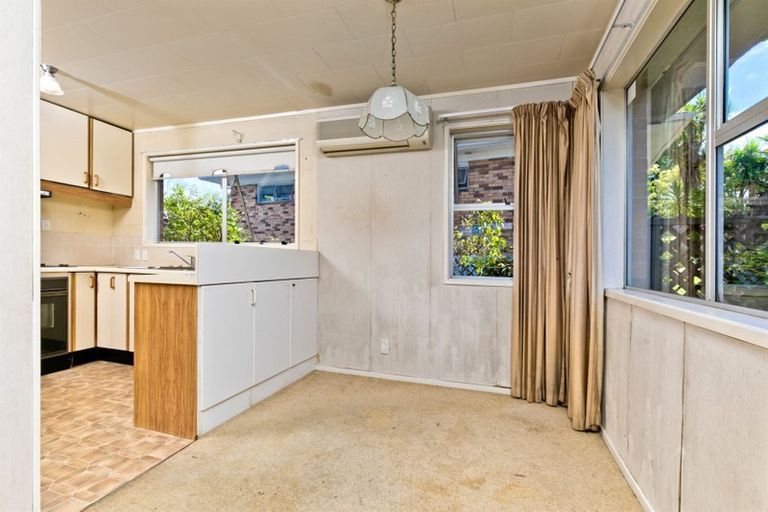 Photo of property in 59 Rehia Road, Massey, Auckland, 0614