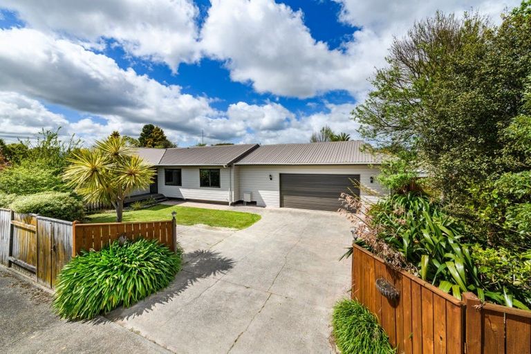 Photo of property in 125 Summerhill Drive, Fitzherbert, Palmerston North, 4410